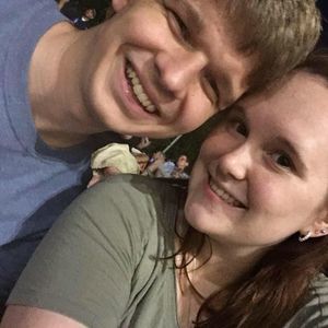 Meet your Posher, Becca